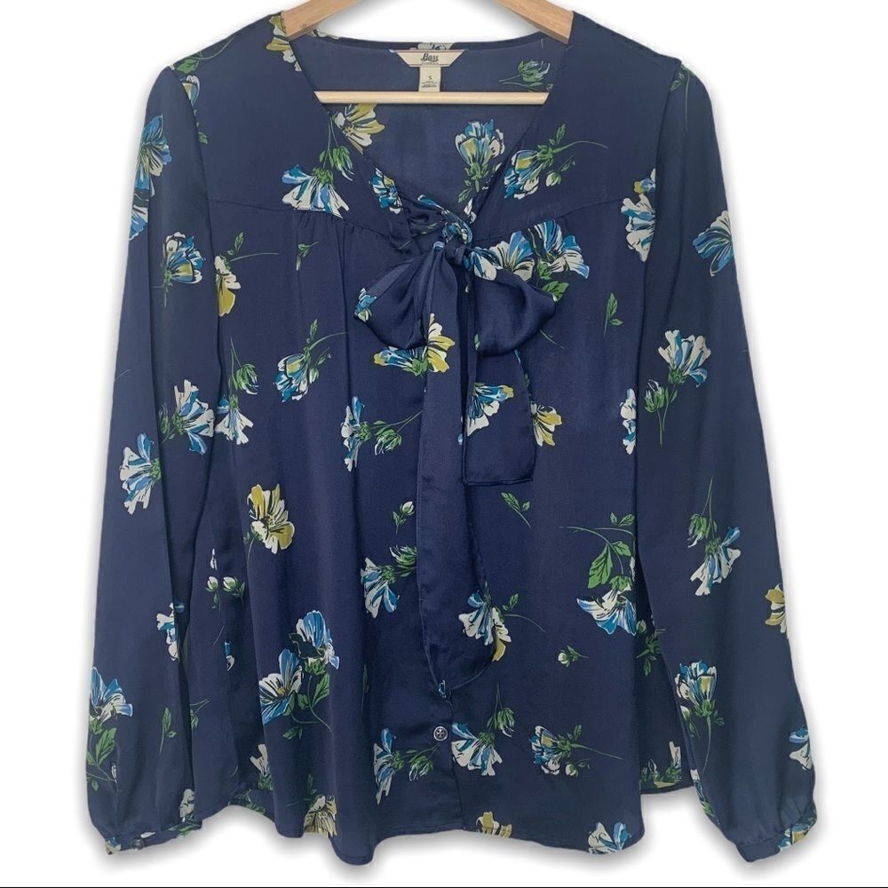 G.H. Bass & Co. Floral Button-Up Neck Tie Blouse